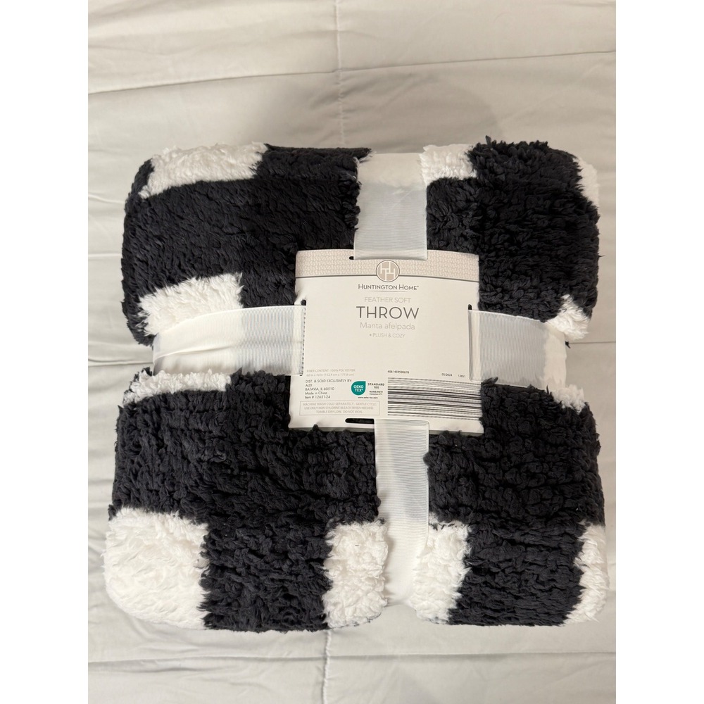 Huntington Home‎ Throw 60x70 Black White Checkered Plush Cozy NEW